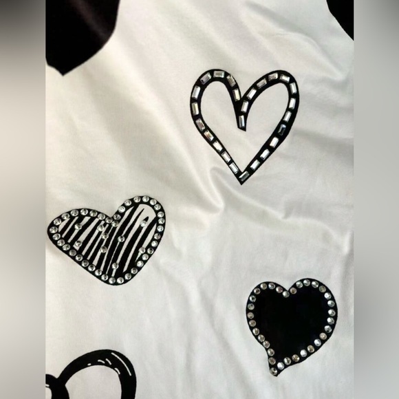 Black Rhinestone Heart T-shirt | Short Sleeve | 12/X-Large | NWT - Picture 2 of 8